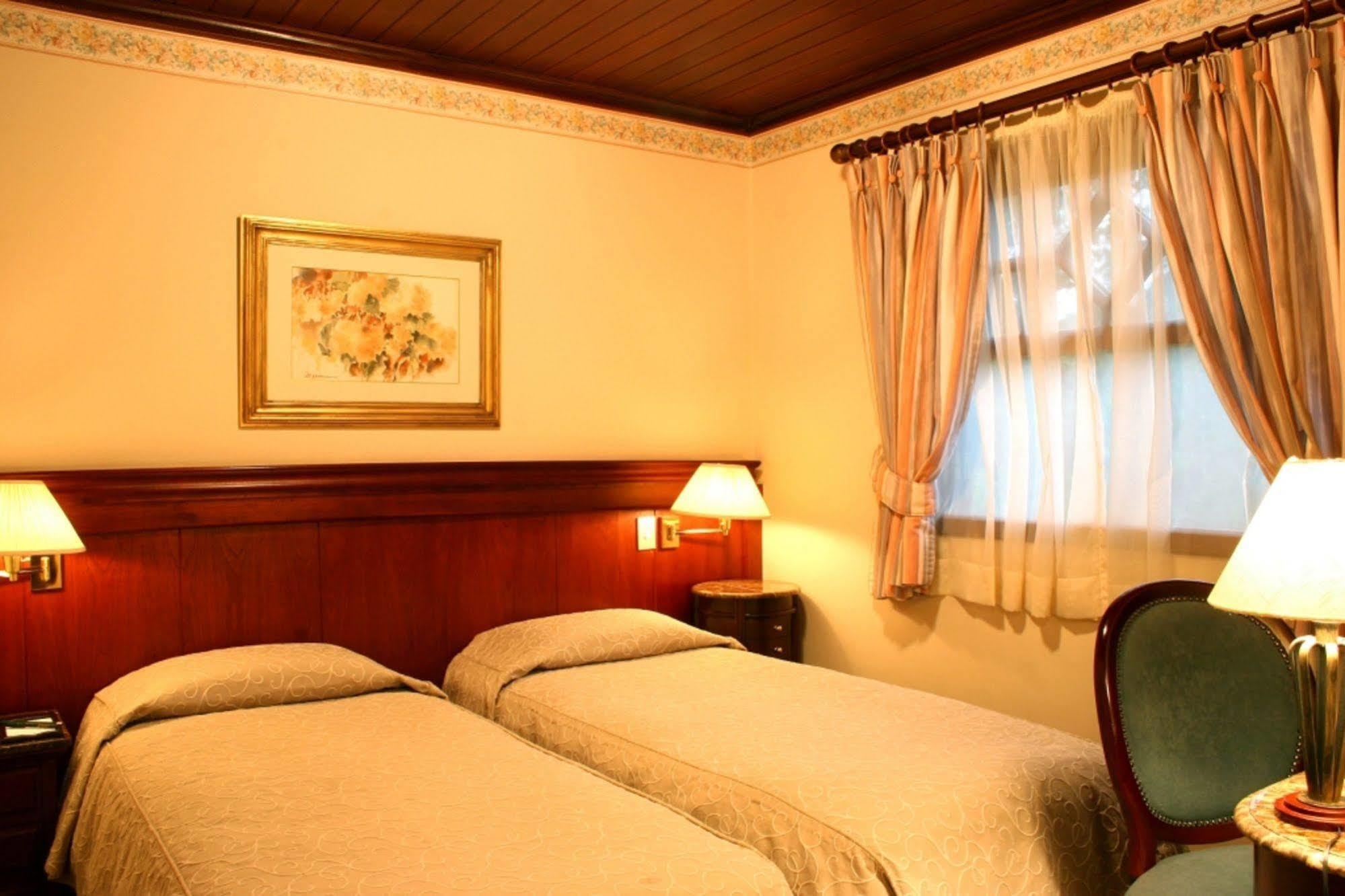 Hotel Frontenac Campos do Jordão Zewnętrze zdjęcie